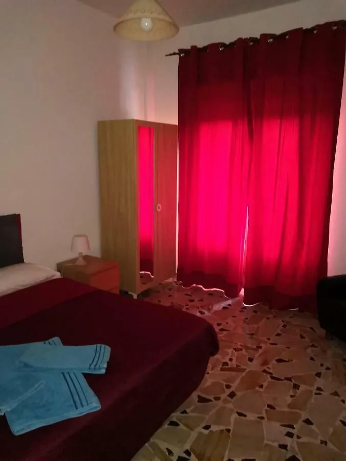 Bed and Breakfast Acimaremonti Acireale 2*,