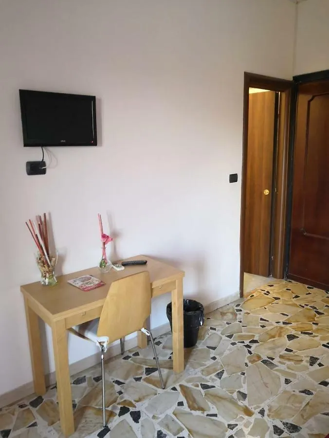 Bed and Breakfast Acimaremonti Acireale 2*,  Italia